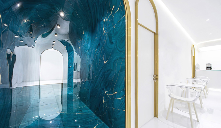 ��ɫ���ݻ���װ�����