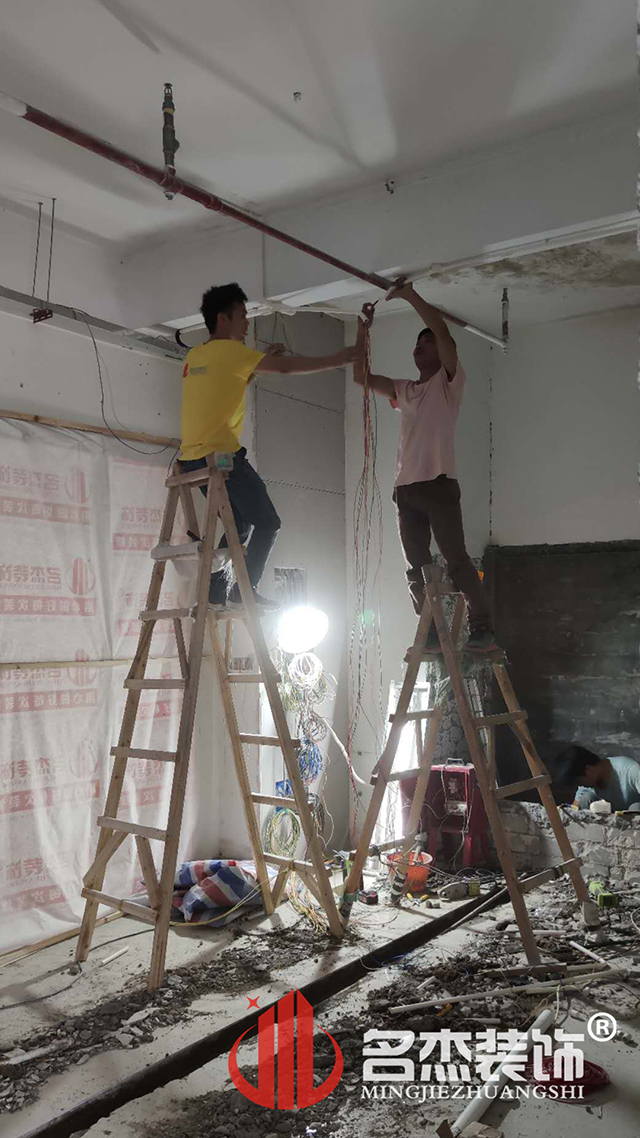 ����װ����ƹ�˾