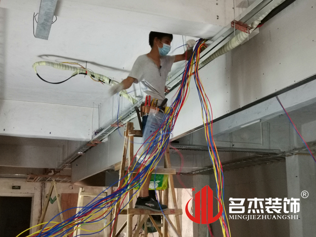 �칫����װ�����