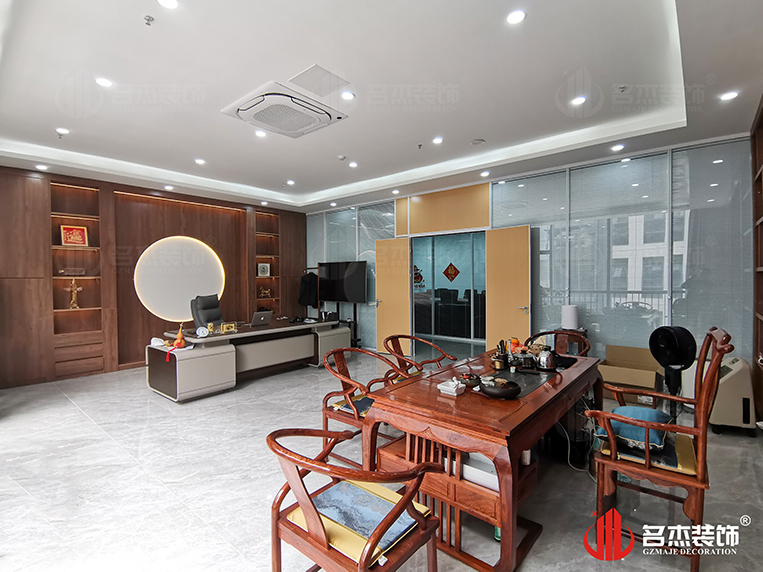 ¹ãÖÝ2121·Ç·²×°ÊÎÉè¼Æ¹«Ë¾Í¼²á