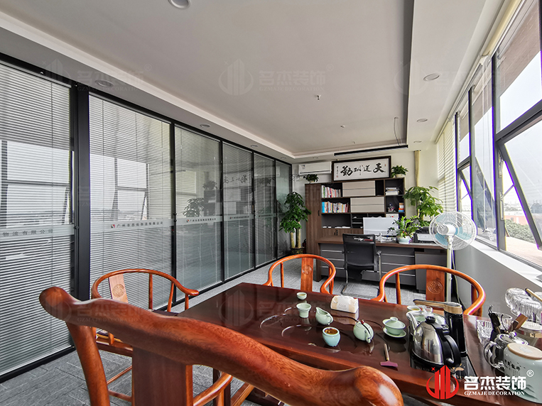 ����2121�Ƿ�װ����ƹ�˾ͼ��